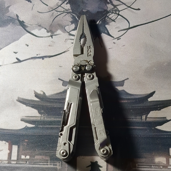 SOG Power pint - Picture 1 of 8